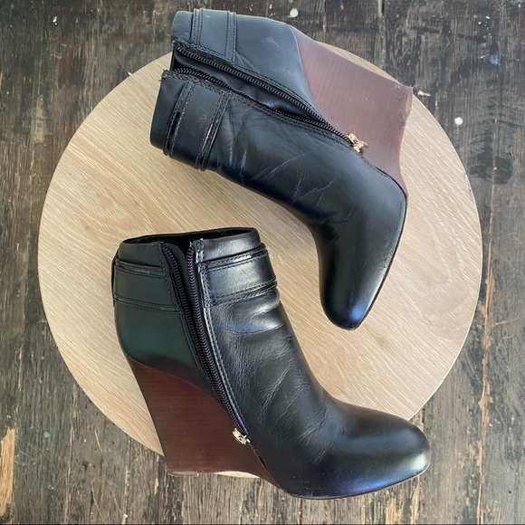 Tory Burch Leather Ankle Boots
Wedge Heels Wrap-Around Straps - Picture 8 of 8